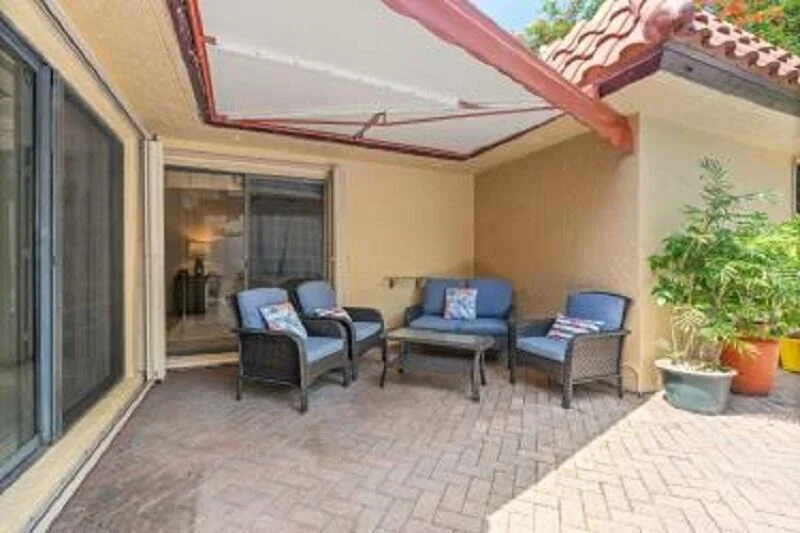 Photo of 3579 Commodore Circle