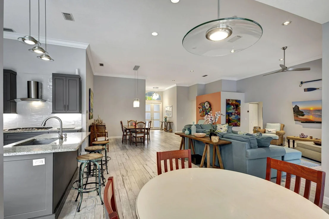 Photo of 271 Eagleton Estates Boulevard