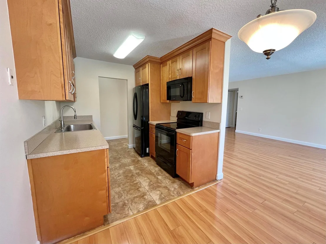 Photo of Unit G7 at 150 Pineview Road