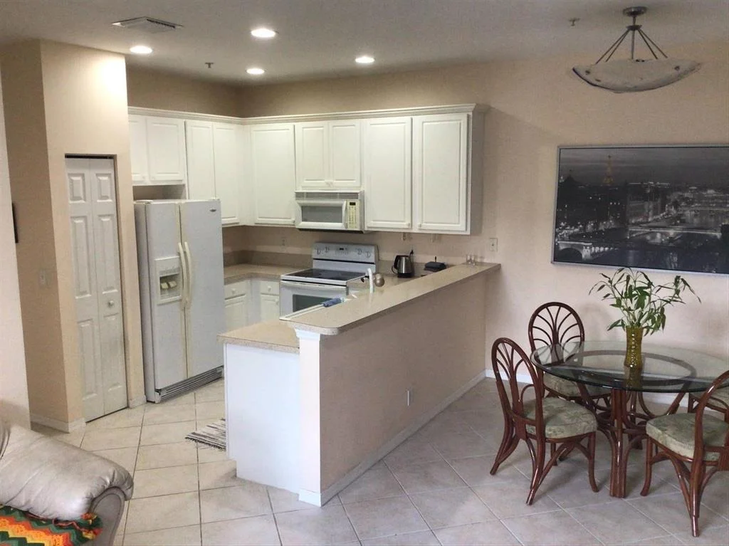 Photo of Unit J at 110 Lighthouse Circle
