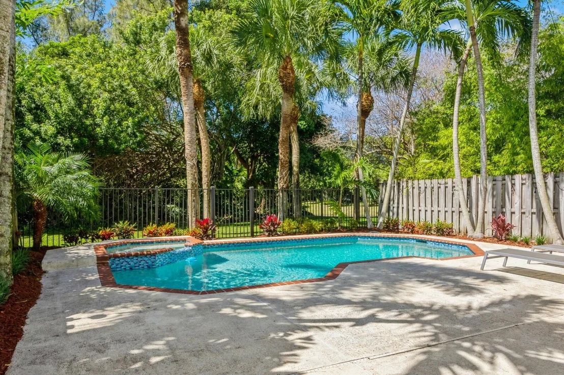 Photo of 5504 FOX HOLLOW Drive