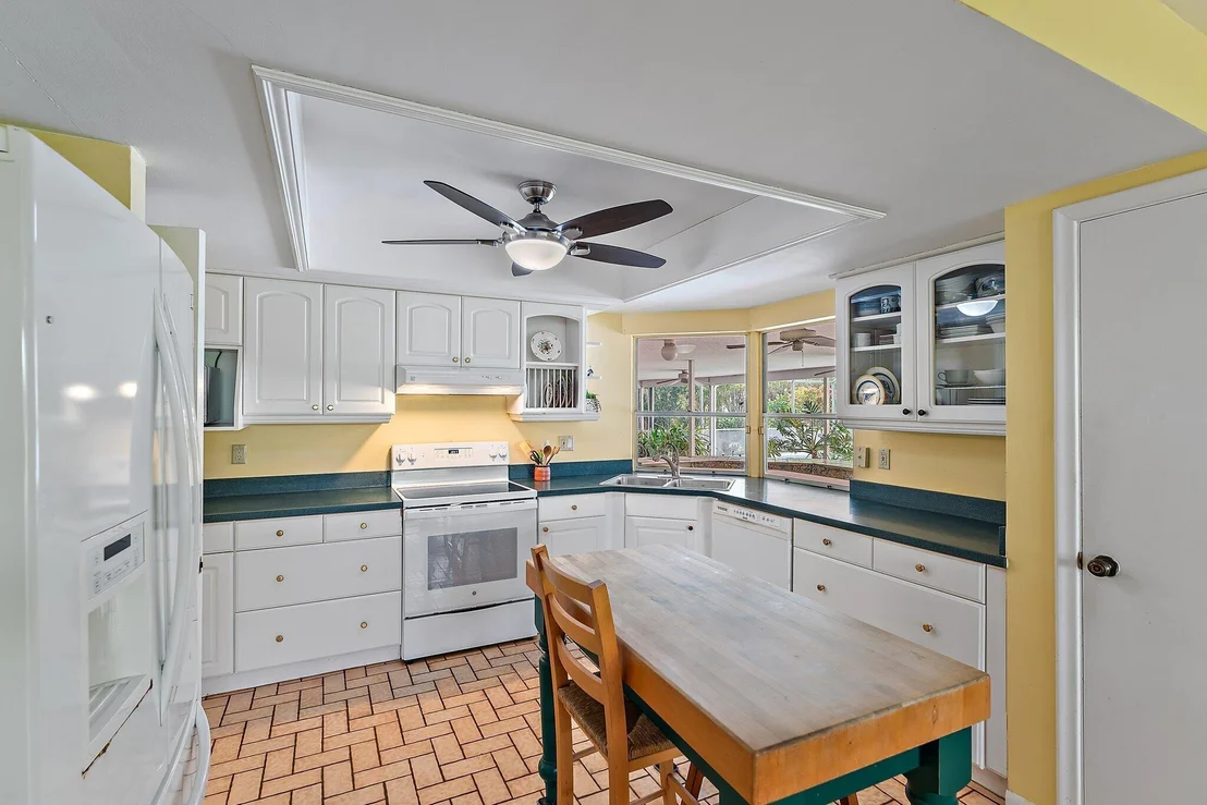Photo of 100 Gulfstream Road