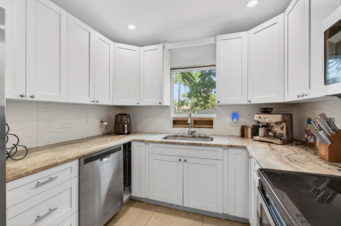 Photo of 5238 Palm Ridge Boulevard