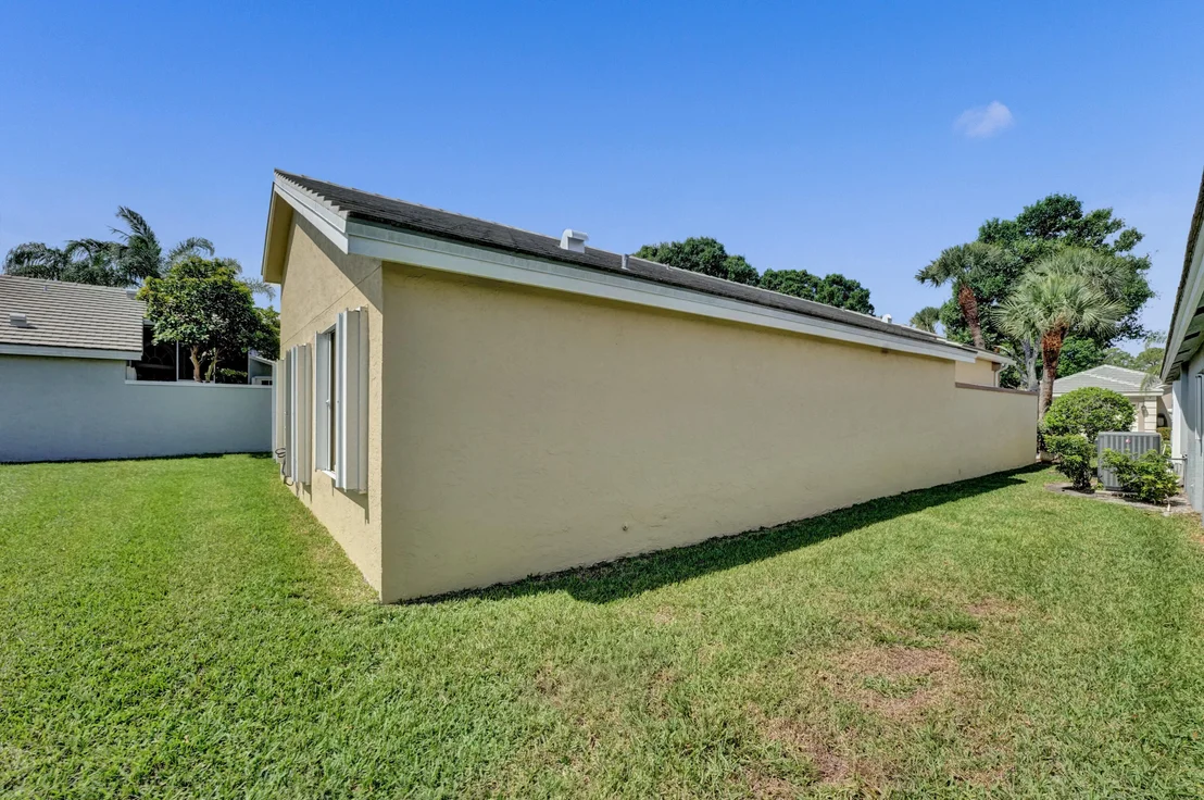 Photo of 165 Harbor Lake Circle