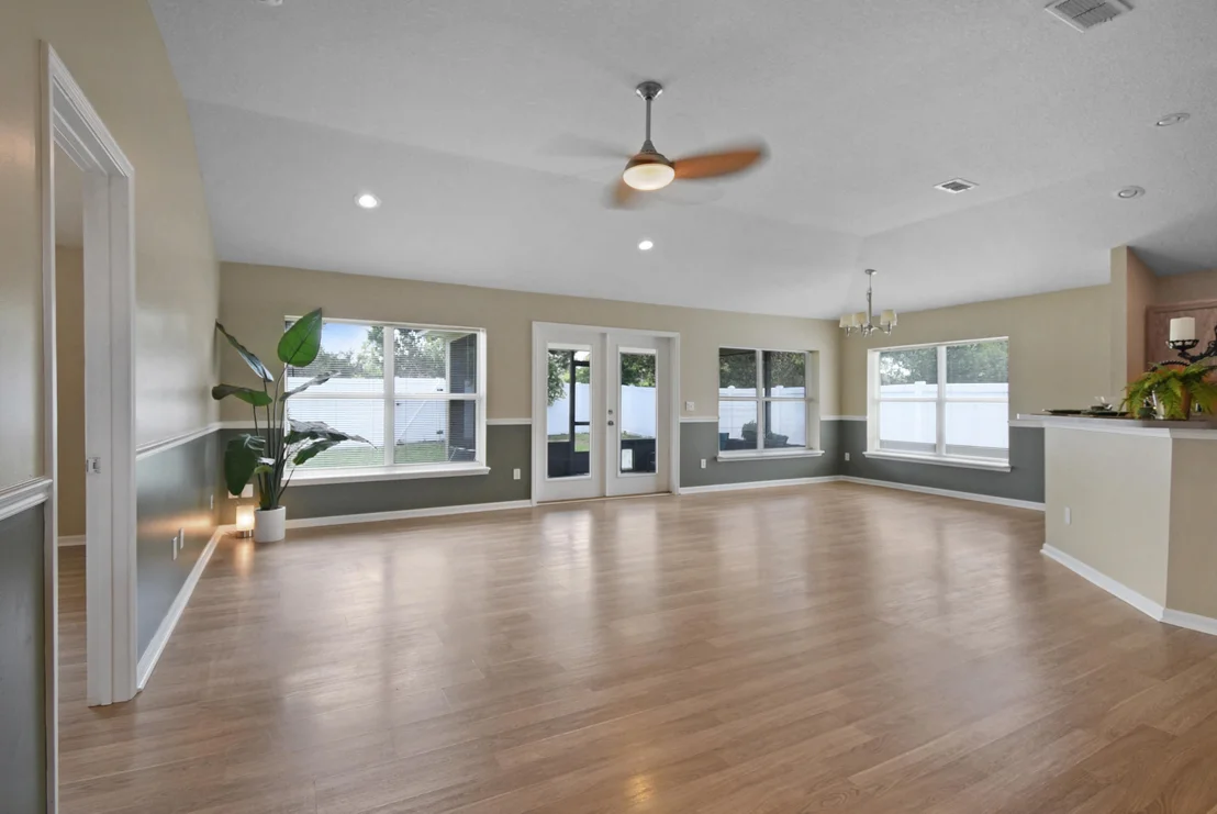 Photo of 948 Oak Arbor Circle