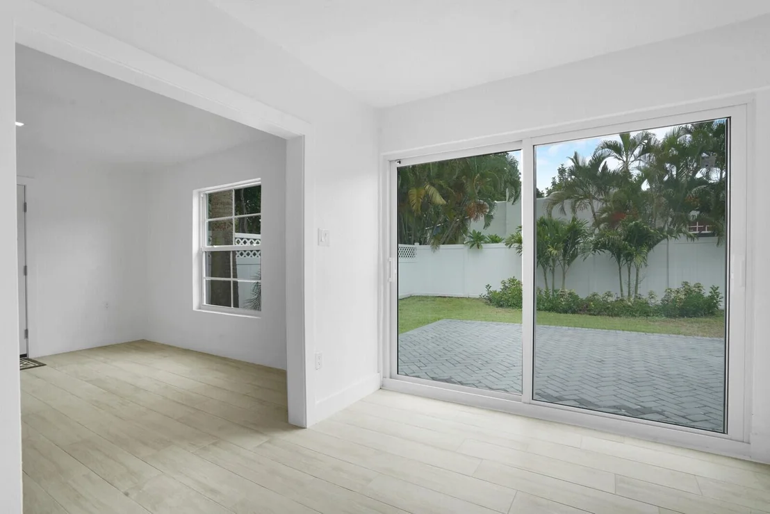 Photo of 826 Sunset Road