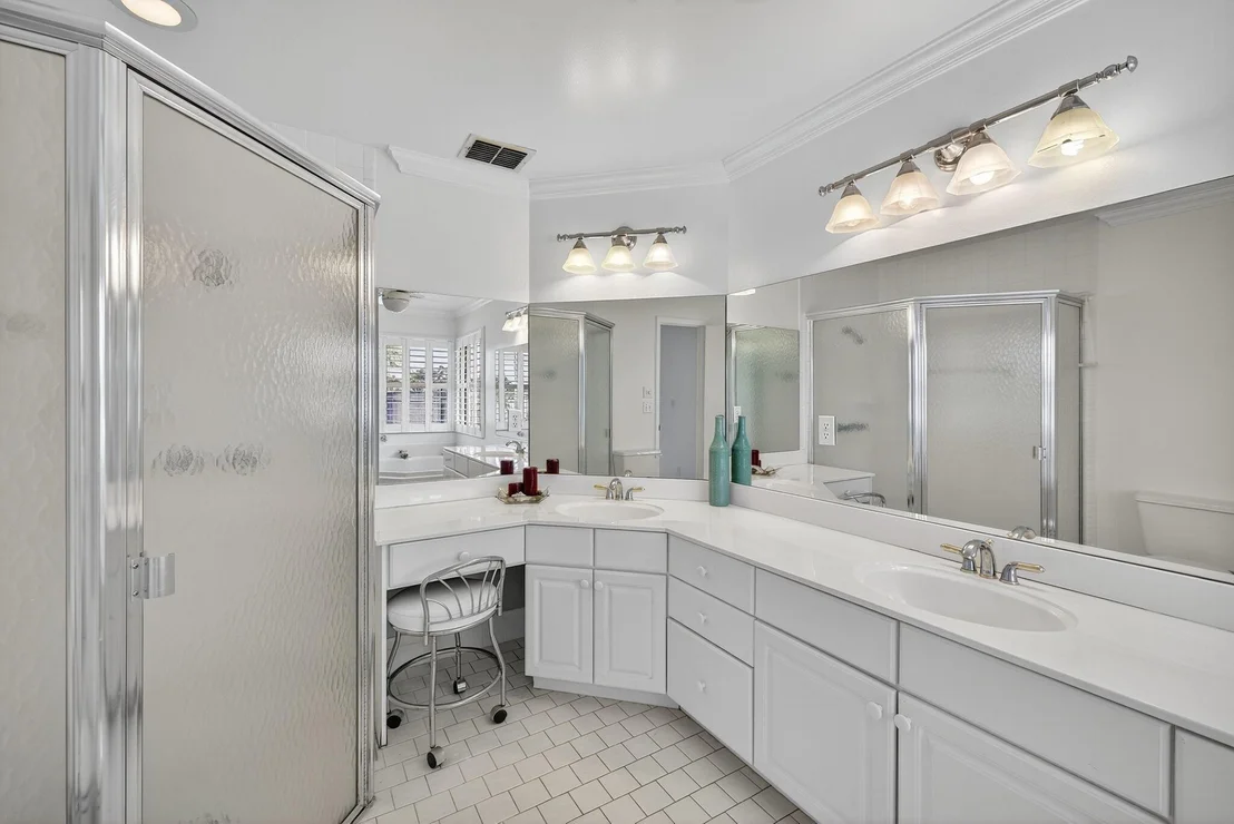 Photo of 3140 Old Orchard Road