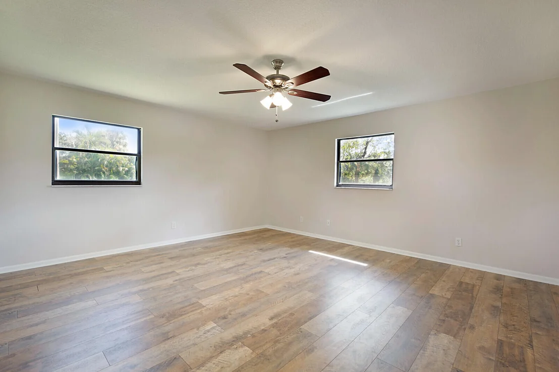 Photo of 13579 Farley Road