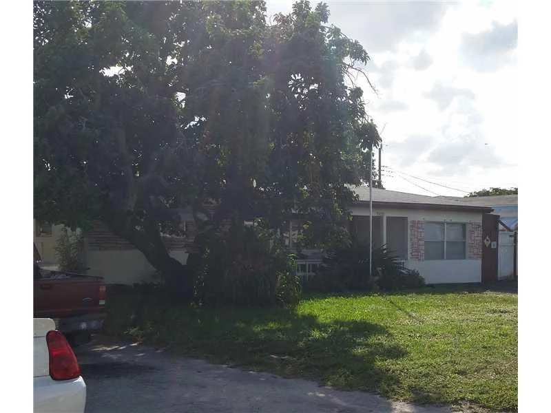 Photo of 7920 Juniper Street