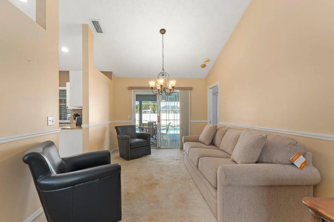 Photo of 6875 Bronte Circle