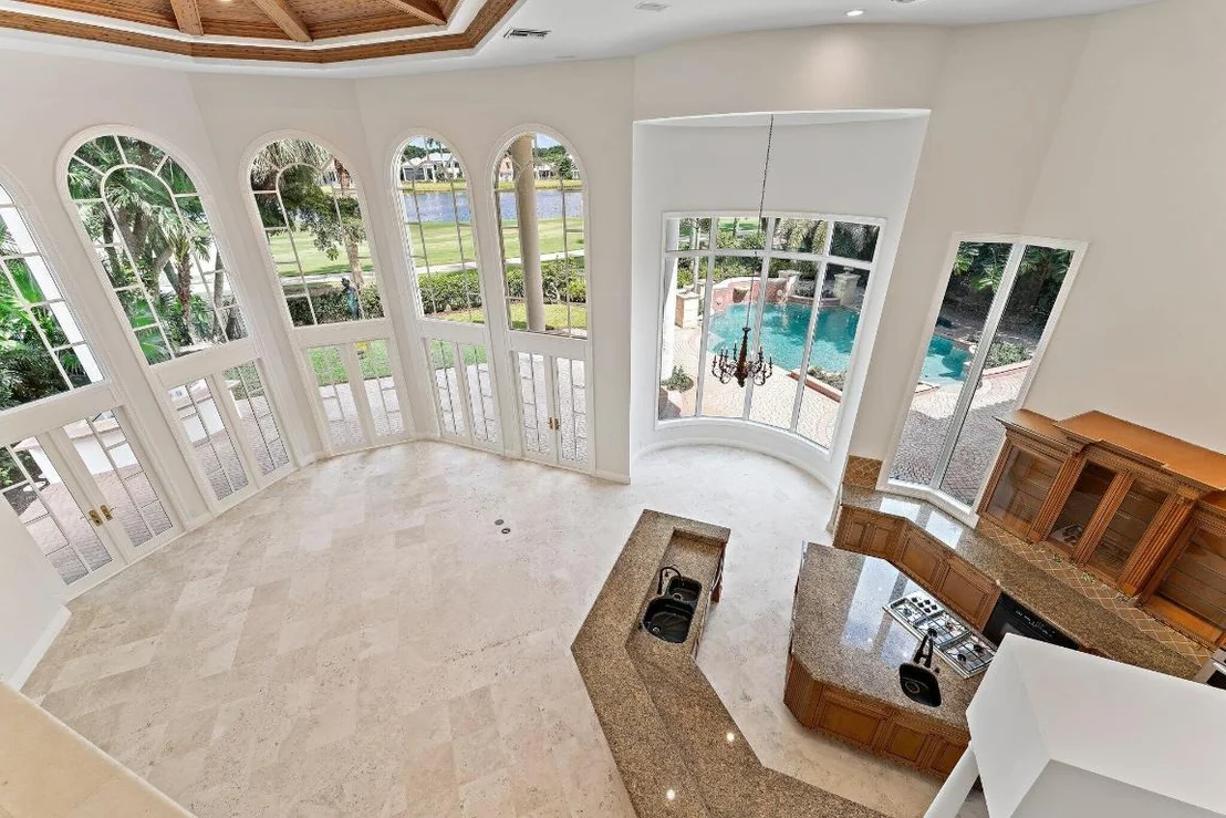 Photo of 42 Saint Thomas Drive