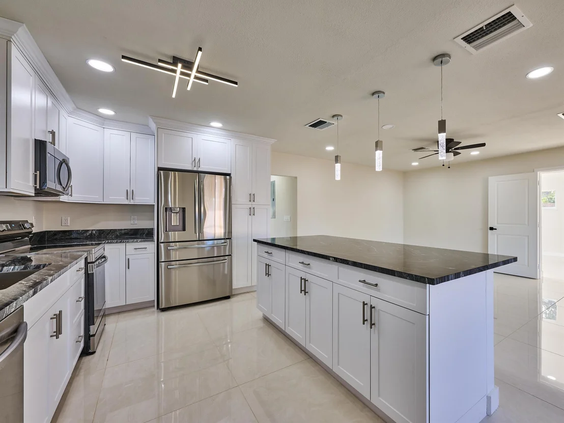 Photo of 168 SE 27th Place