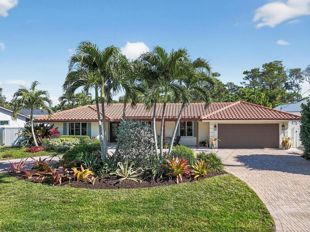 Photo of 198 Golfview Drive