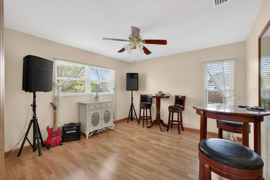 Photo of 5216 Palm Drive