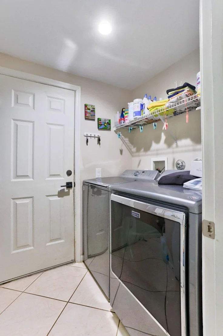 Photo of 7658 Colony Palm Drive
