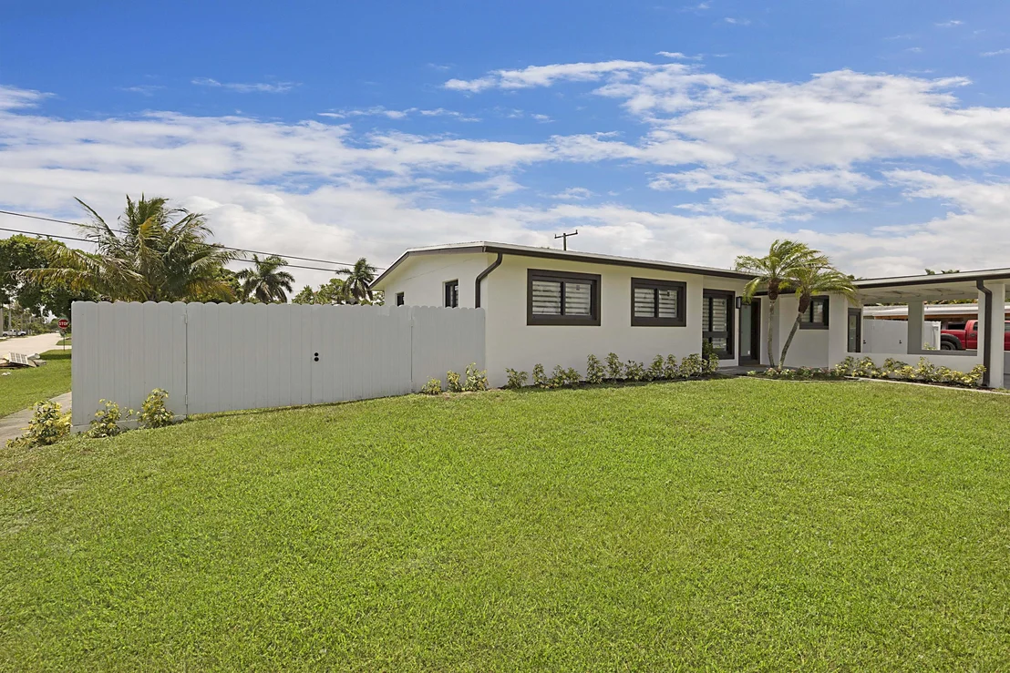 Photo of 421 FONTANA Drive