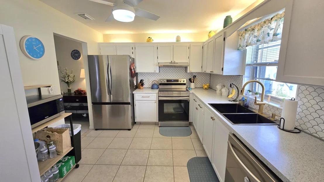 Photo of 6140 Stanley Lane