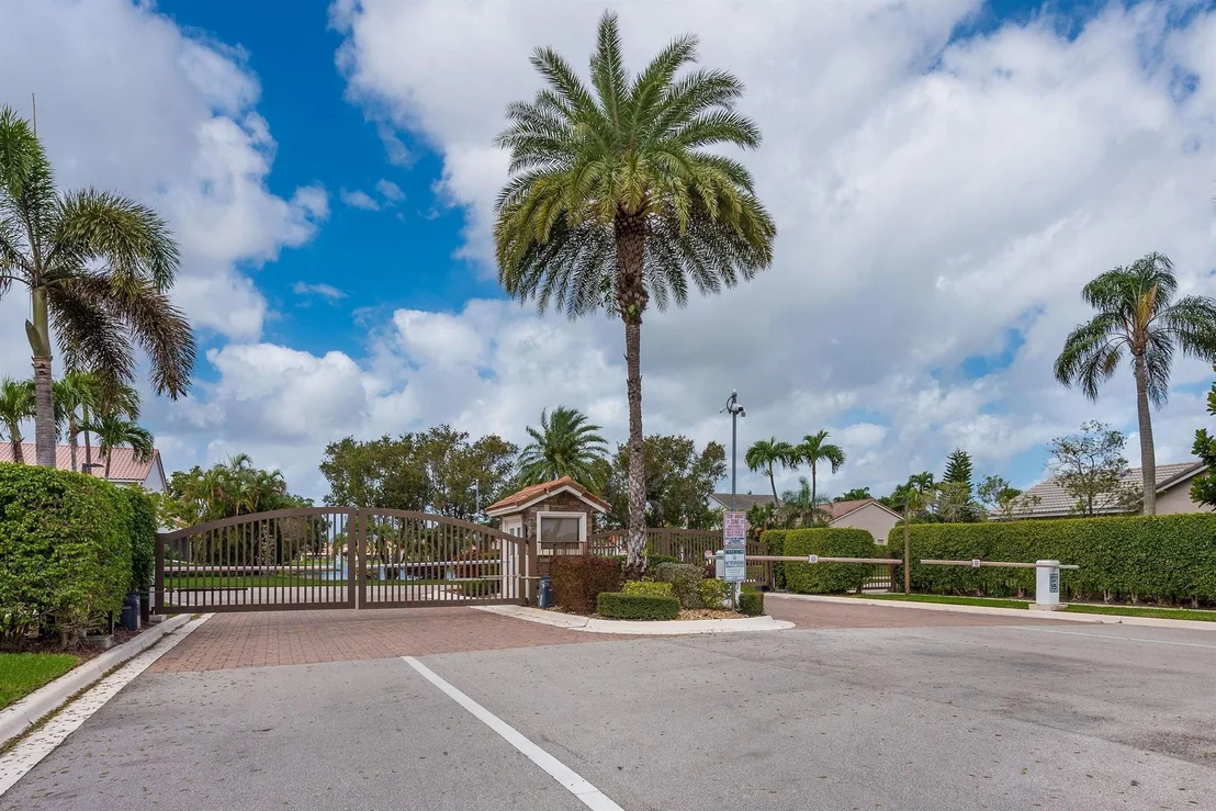 Photo of 8686 Eagle Run Drive