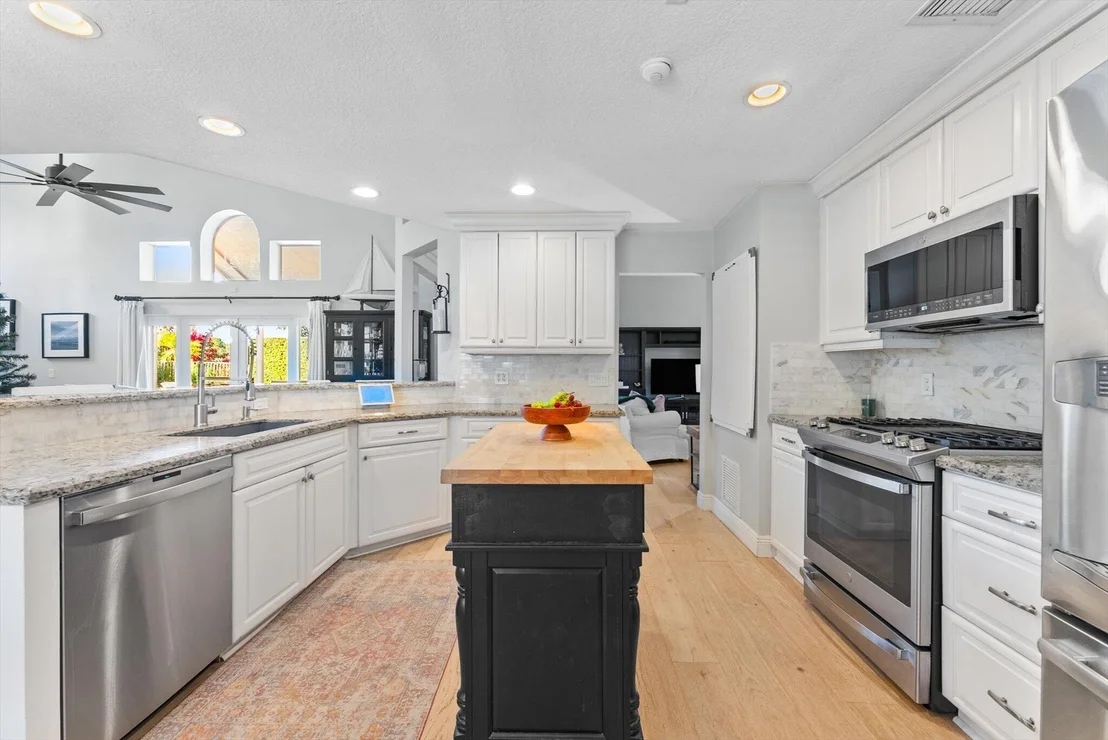 Photo of 137 Bent Tree Drive