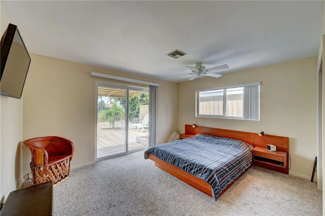 Photo of 660 SE 5th Avenue