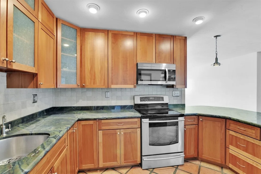 Photo of 341 SE 8th Street