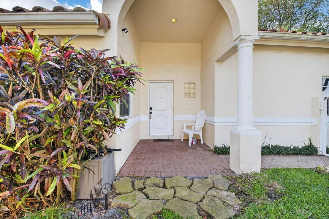 Photo of 5350 Casa Real Drive
