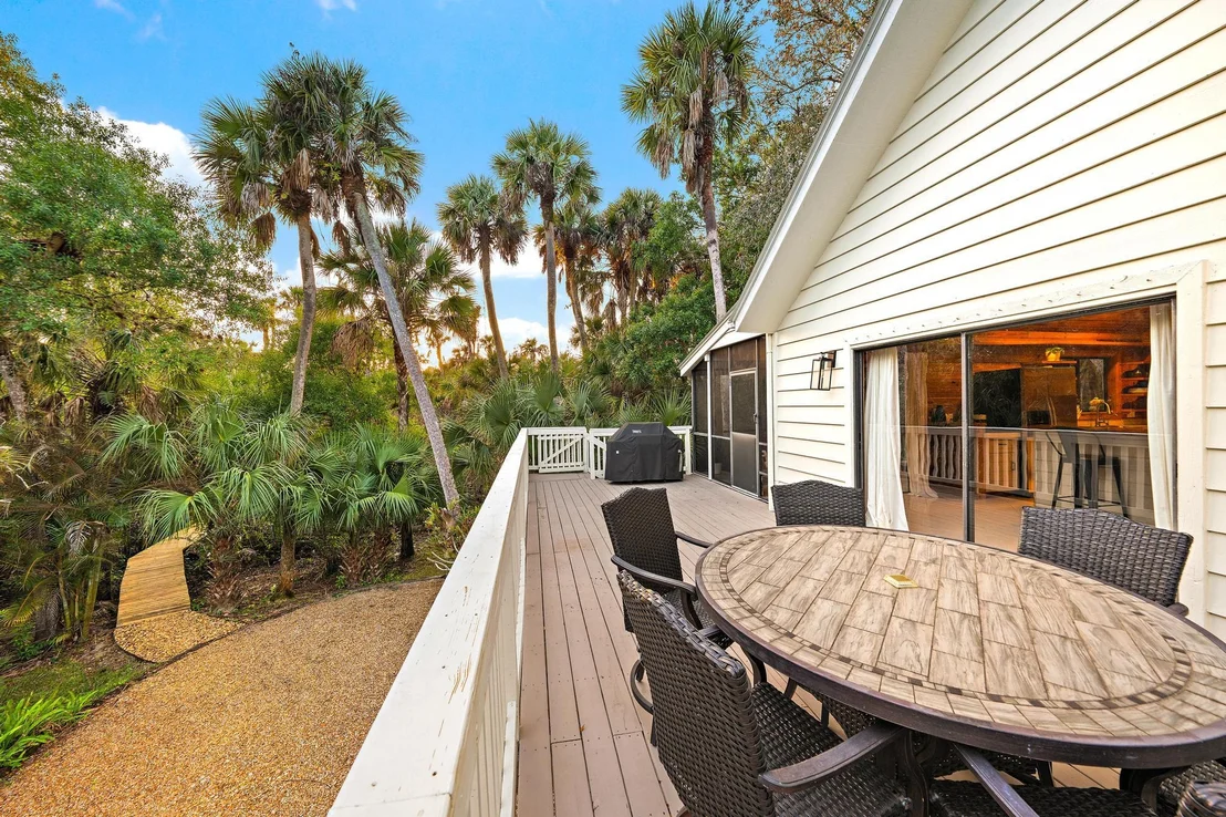 Photo of 4844 River Place