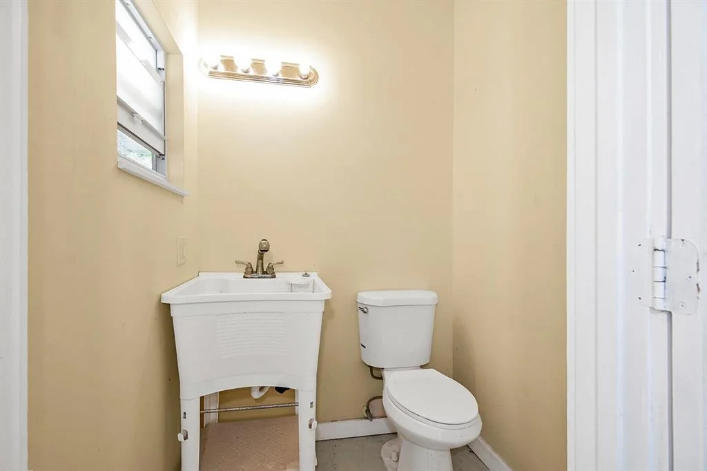 Photo of 421 6th Street