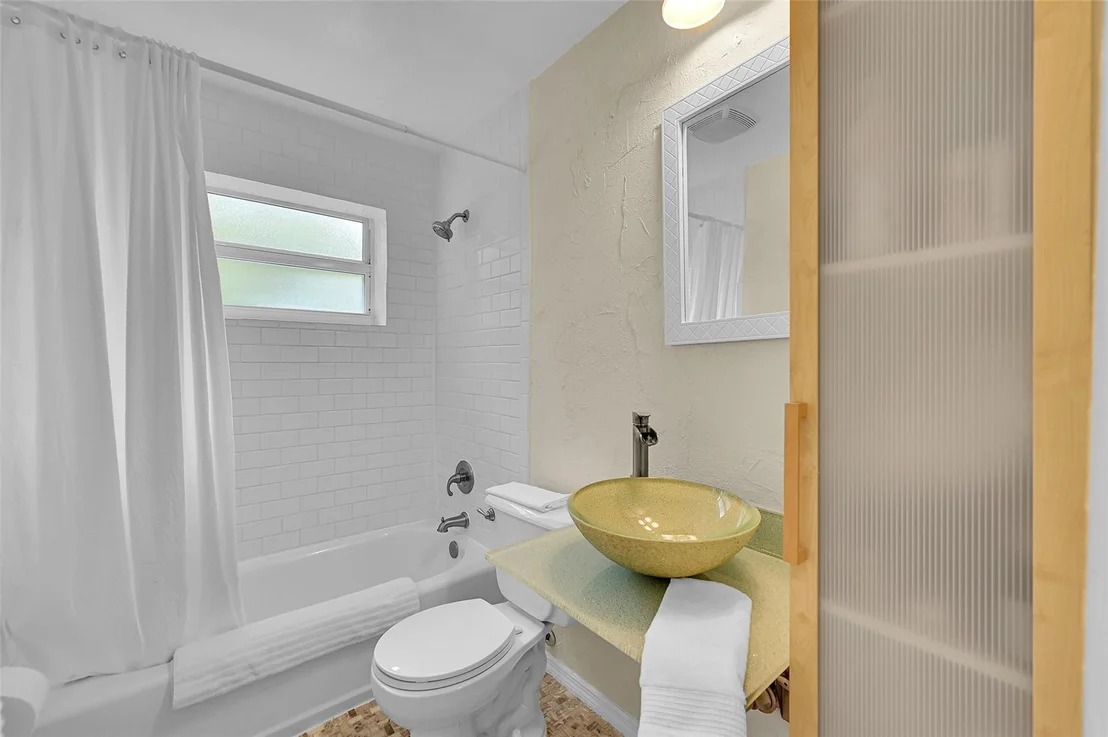 Photo of 2431 E River Drive