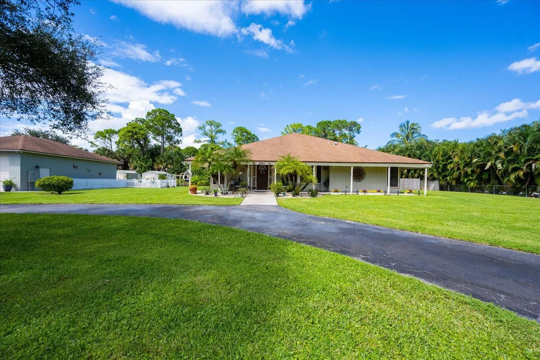 Photo of 8941 Yearling Drive
