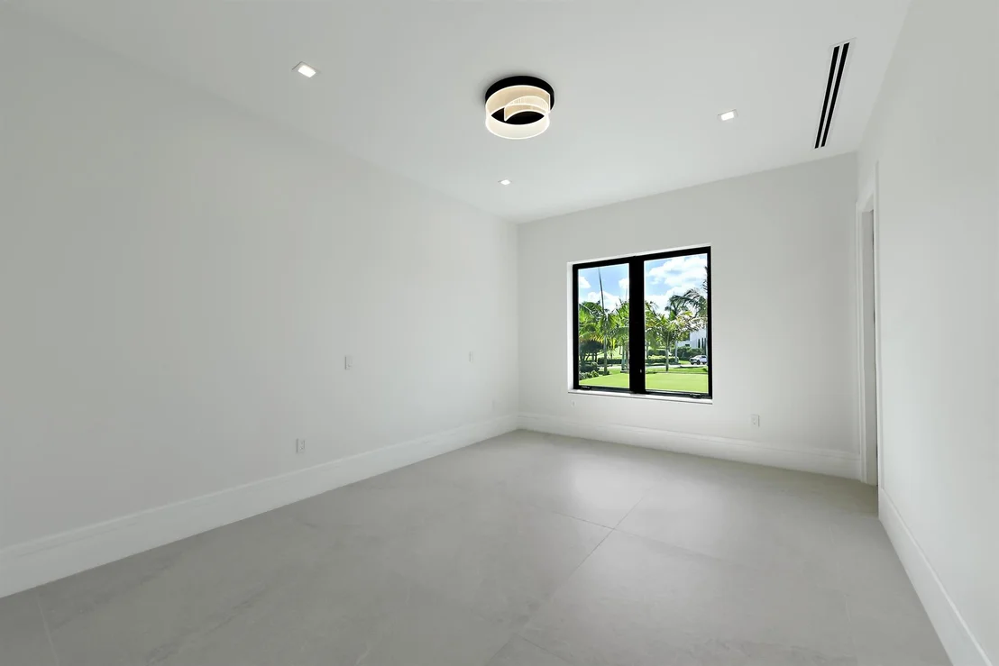 Photo of 17577 Scarsdale Way