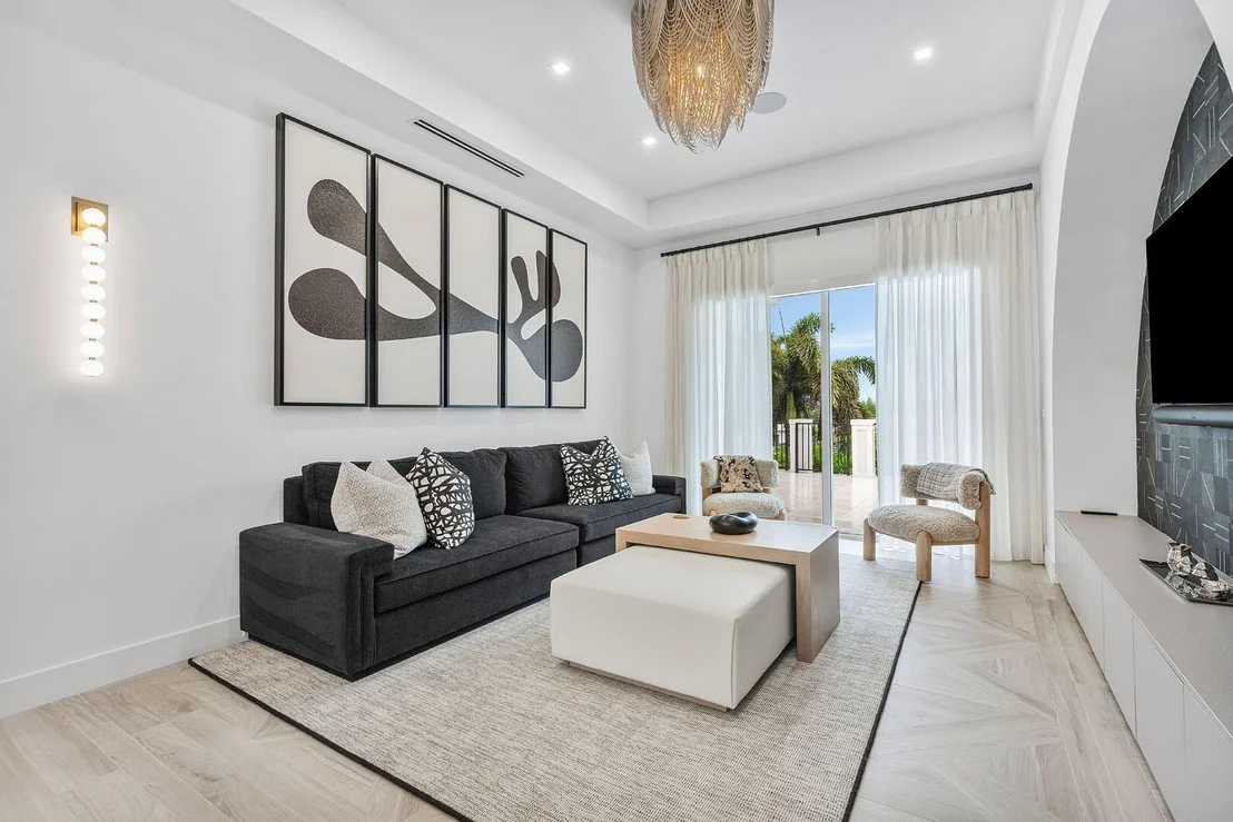 Photo of 290 Sabal Palm Terrace