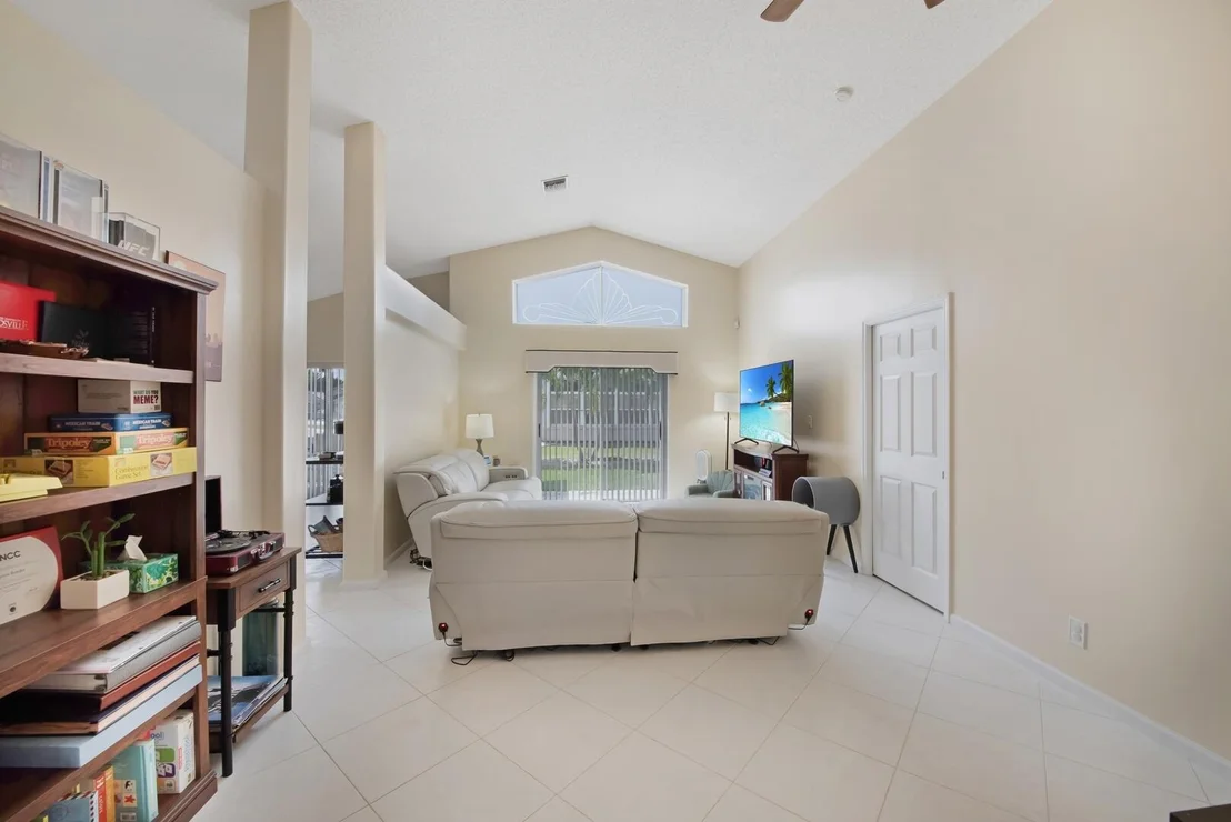 Photo of 7710 N Great Glen Circle