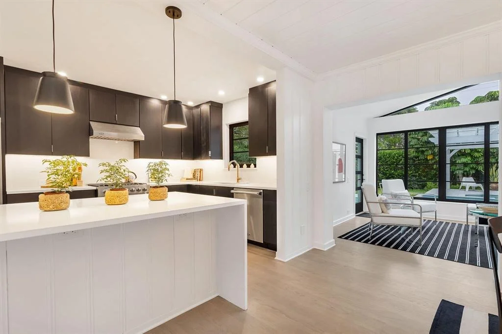 Photo of 327 Potter Road