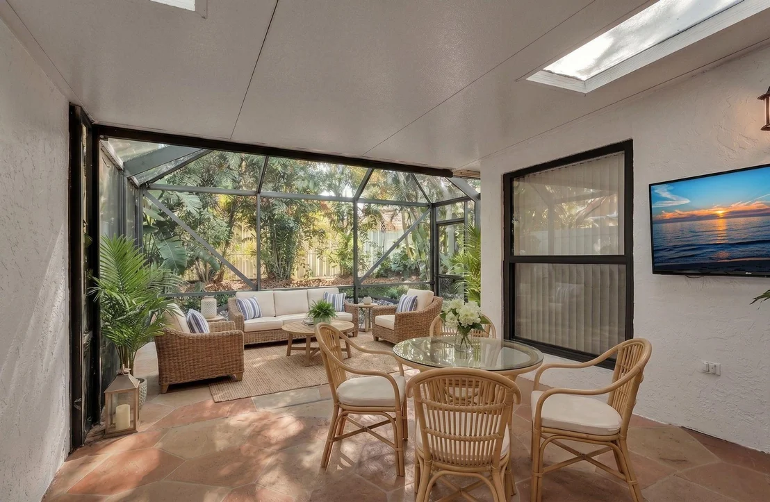 Photo of 6708 Canary Palm Circle