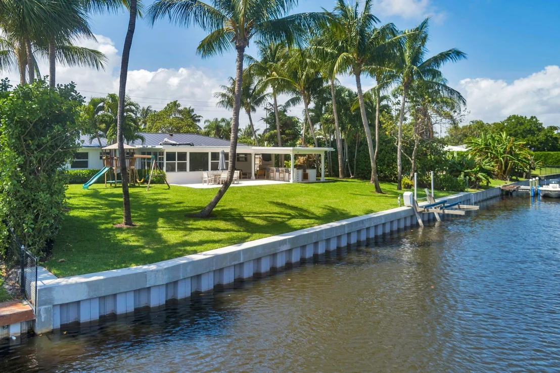 Photo of 7226 Pine Tree Lane