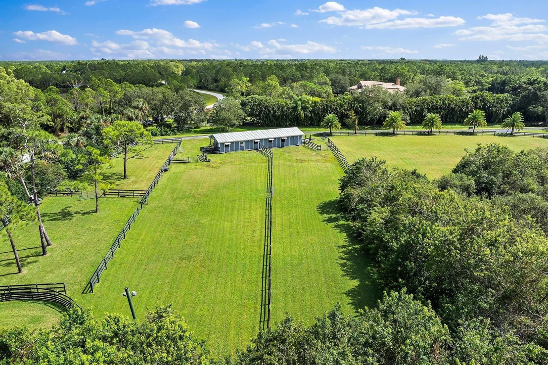 Photo of 2505 SE Ranch Acres Circle