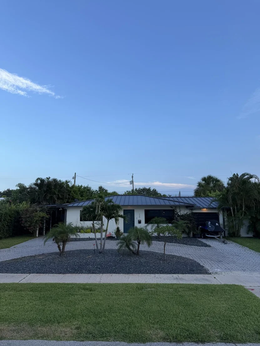 Photo of 722 Greenbriar Drive
