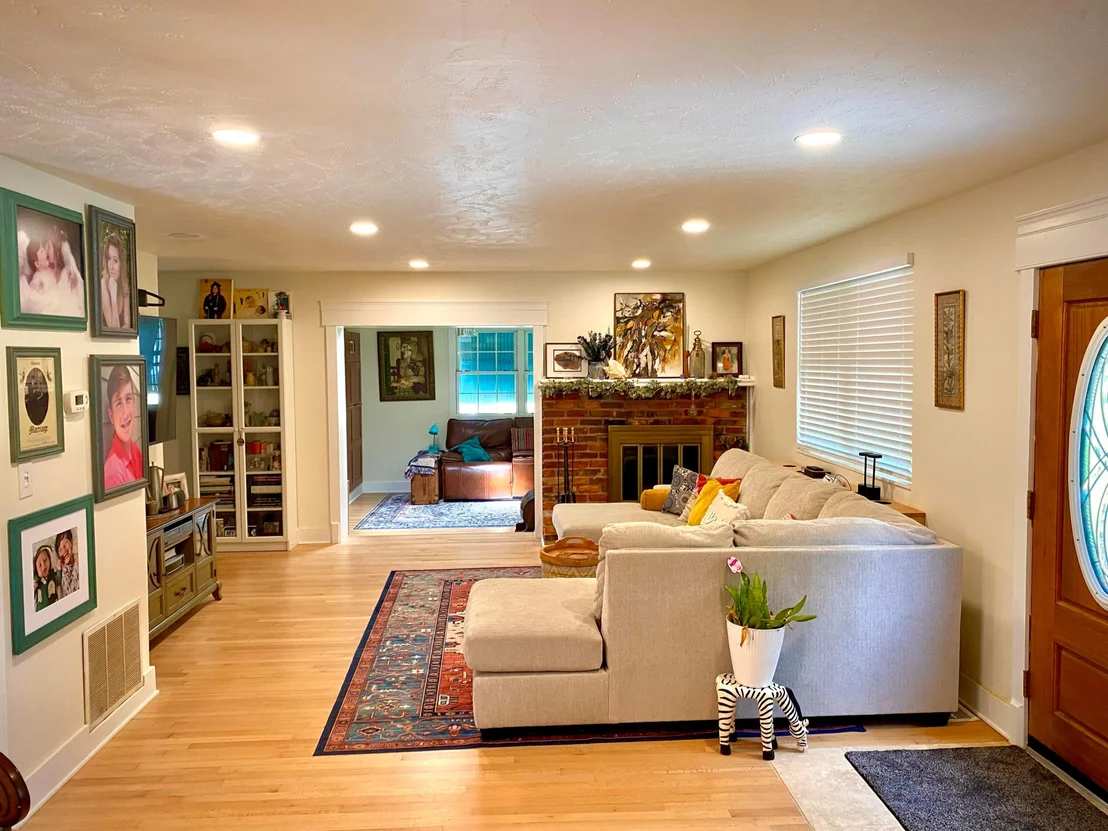 Photo of 353 Pine Tree Road