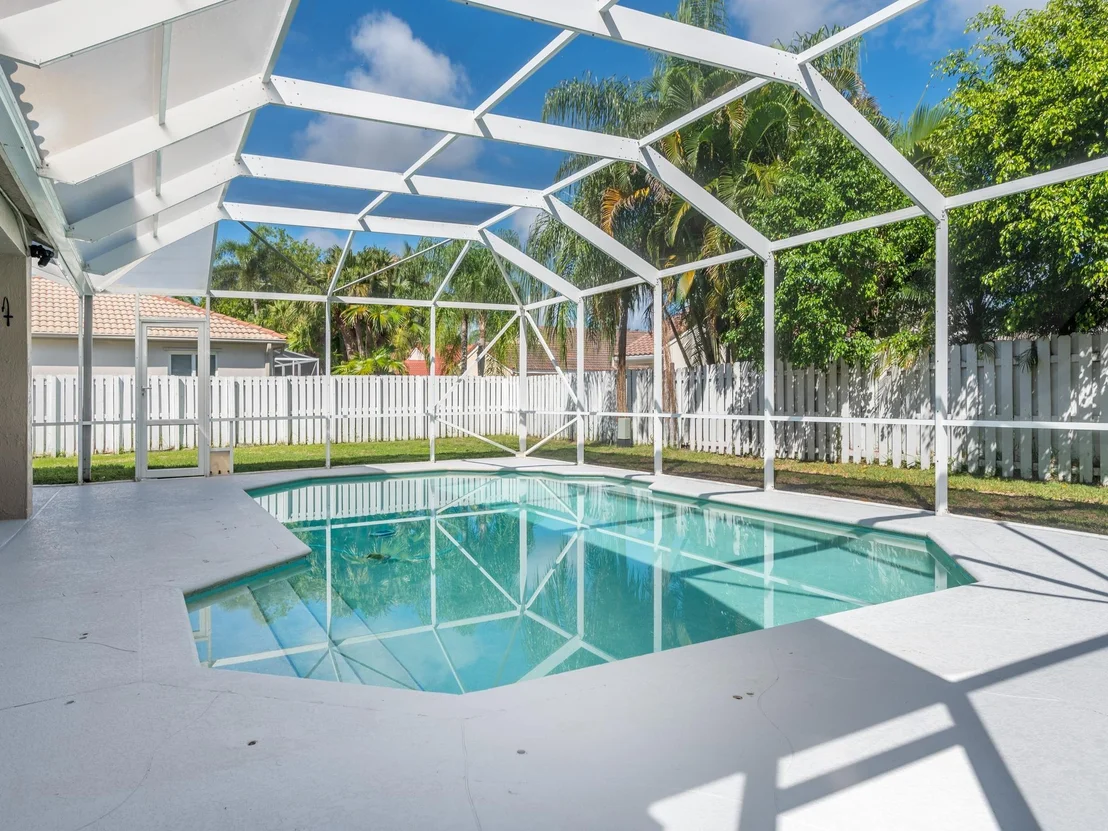 Photo of 852 Heritage Drive