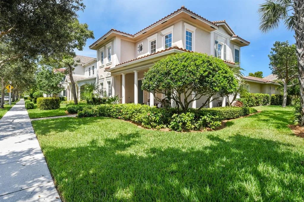 Photo of 103 Ashford Avenue