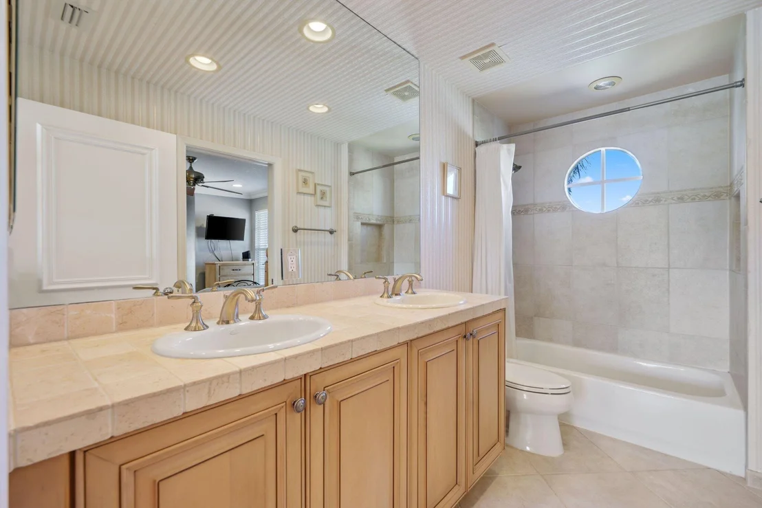 Photo of 8537 Shallowbrook Cove