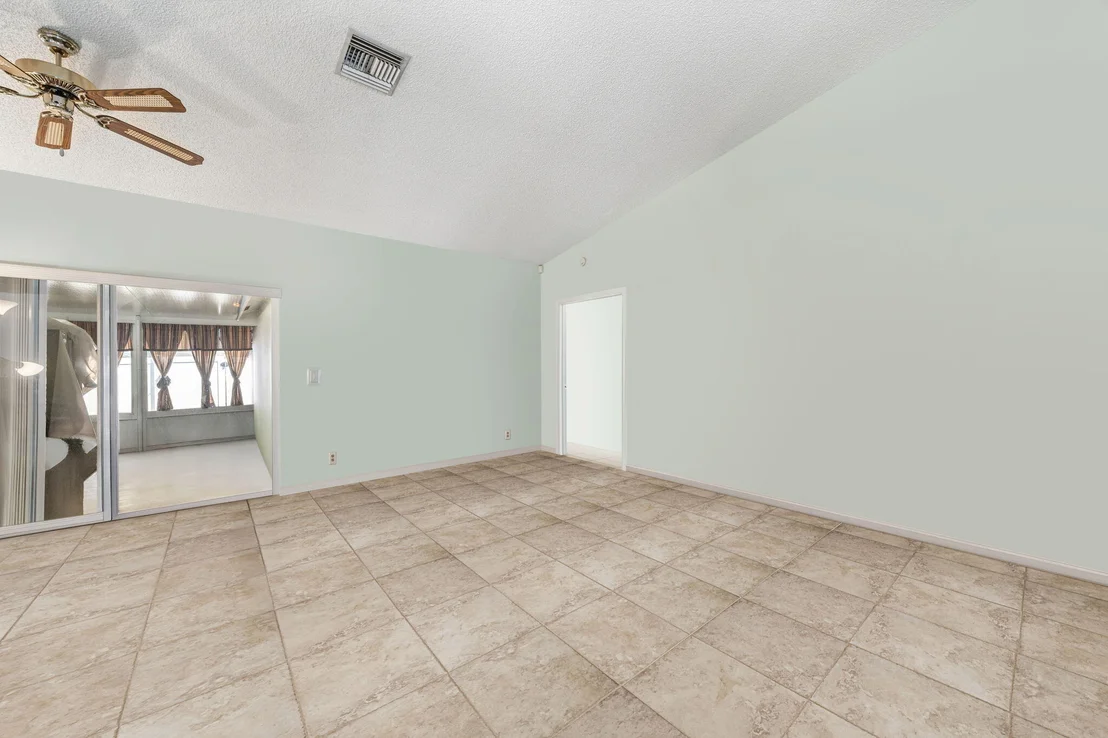 Photo of 5197 Rosen Boulevard