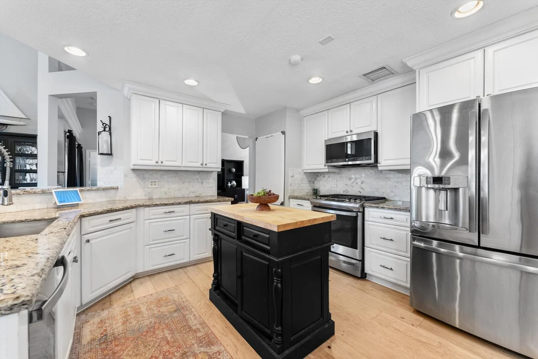 Photo of 137 Bent Tree Drive