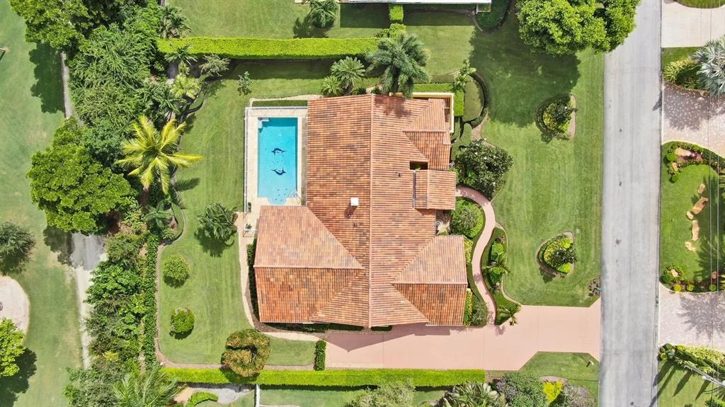 Photo of 4443 Pine Tree Drive