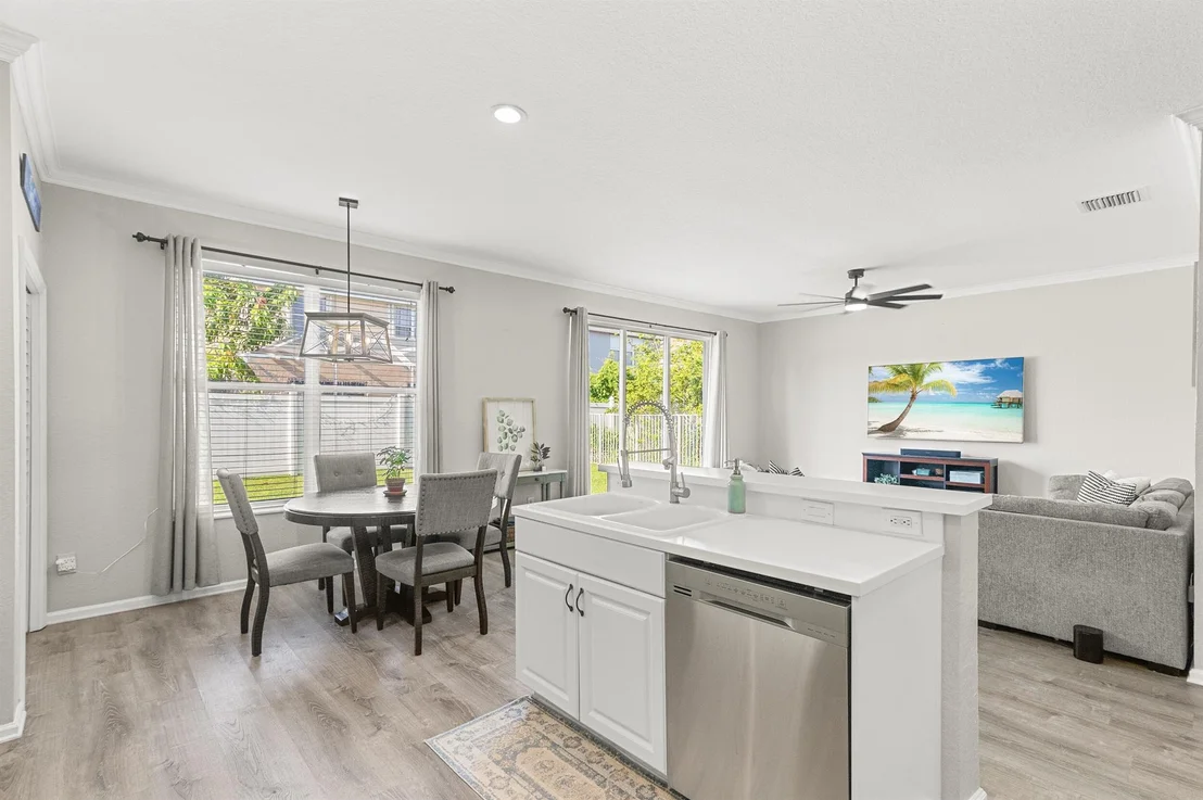 Photo of 5082 Starblaze Drive