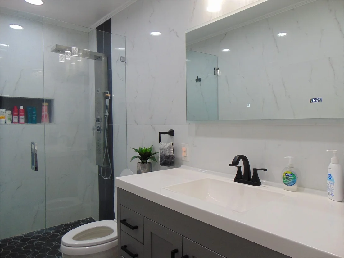 Photo of 595 E River Drive