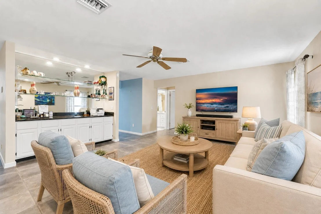 Photo of 7407 HAZELWOOD Circle