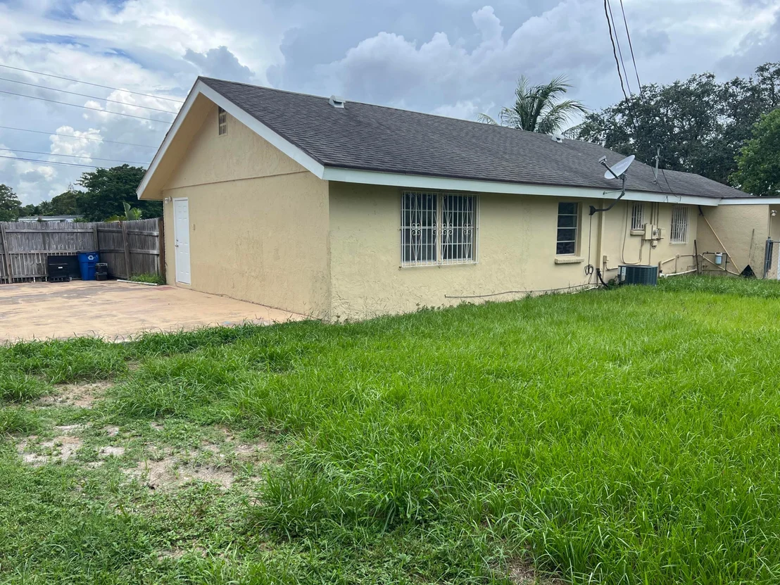 Photo of 4988 Ohio Road