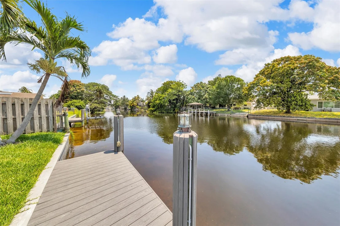 Photo of 2919 Cormorant Road